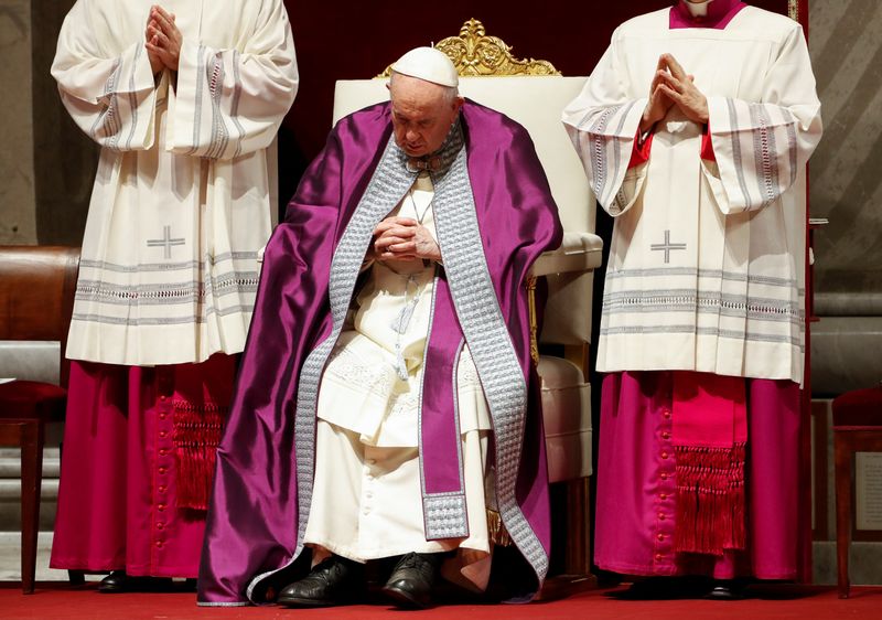Pope leads global prayer for peace between Russia and Ukraine