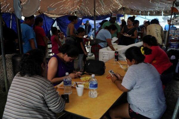 Biden move lifting COVID curbs on migrants at U.S. border has Democrats on defensive