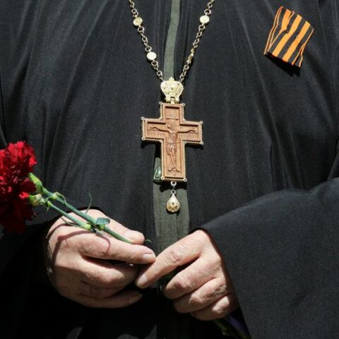 Pennsylvania senators aiming to repeal law banning teachers from wearing religious emblems in the classroom - photo licensed by shore news network.