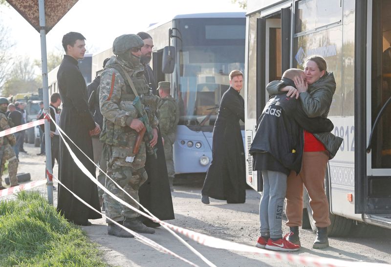 Pelosi pledges U.S. support on visit to Ukraine; civilians evacuated from Mariupol