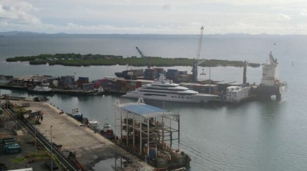 Documents found by fiji on superyacht implicate its russian owner - fbi