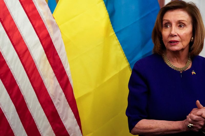 Pelosi urges U.S. Congress to approve $33 billion in aid for Ukraine by end of May