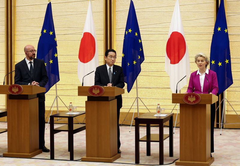 EU seeks bigger role in Asia's 'theatre of tensions', warns on China