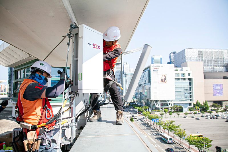 Analysis: South Korea's high-speed 5G mobile revolution gives way to evolution