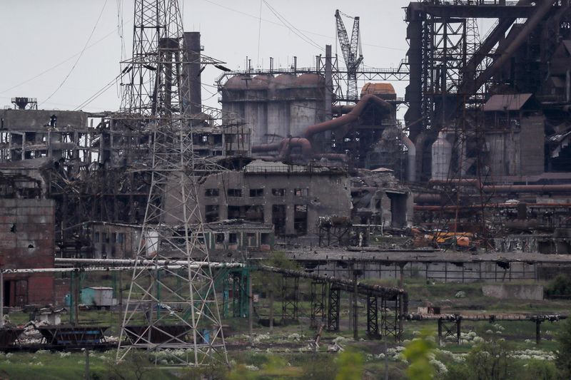 Ukrainian force begins evacuating from last Mariupol stronghold
