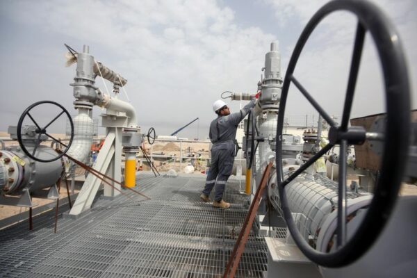 Iraq balks at greater chinese control of its oilfields - photo licensed by shore news network.