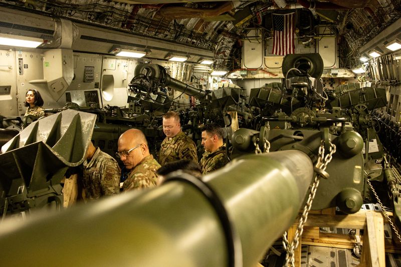 Exclusive-U.S. and Ukraine discuss danger of escalation as new arms extend Kyiv's reach