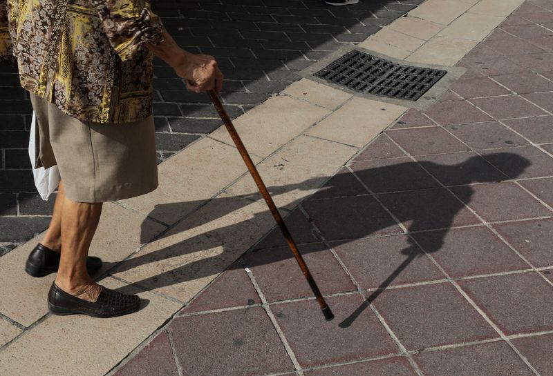 France to raise retirement age to 64 - Prime Minister Borne