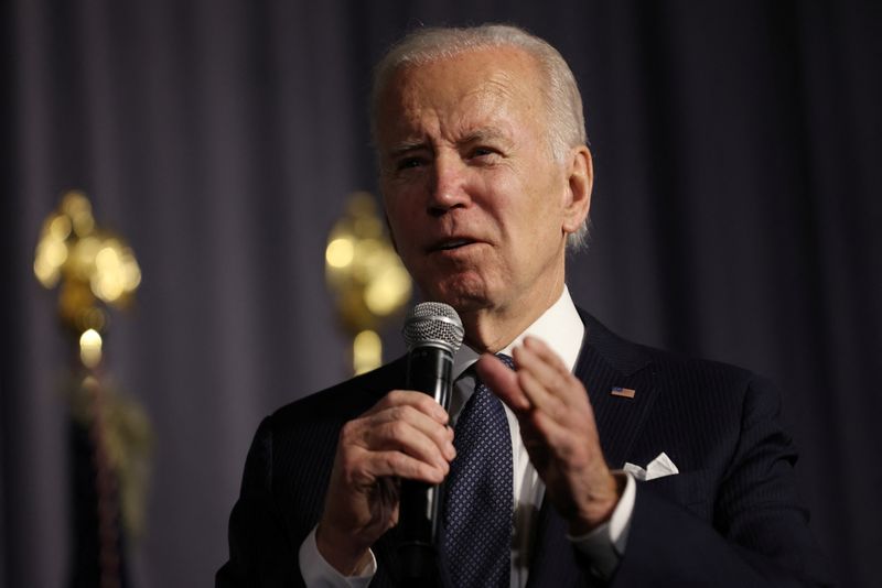 Biden vows to honor Ukraine minister killed in helicopter crash