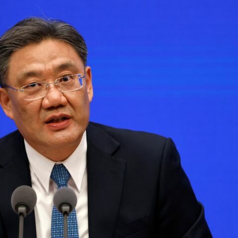 Senior australian official asks china to remove trade impediments - photo licensed by shore news network.