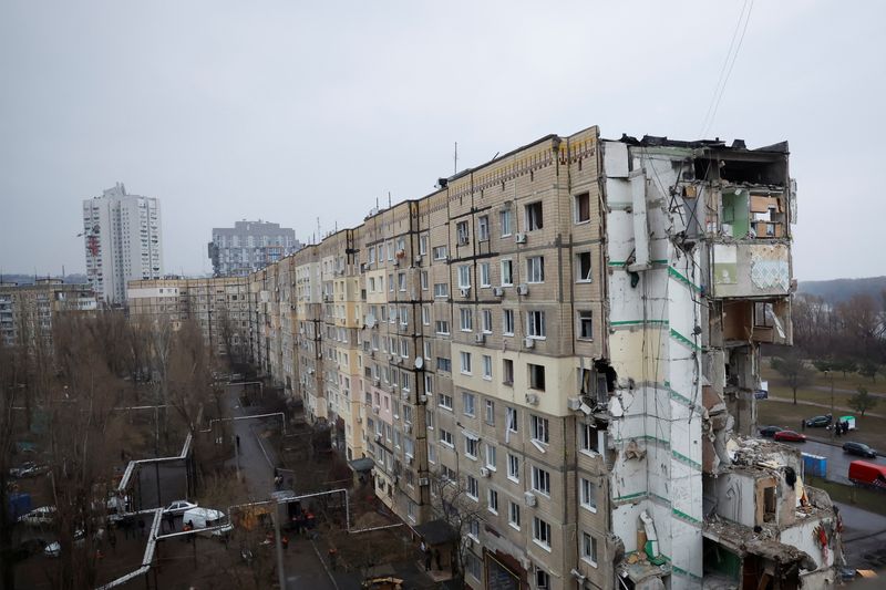 Finland promises 400 million euros of aid to Ukraine, could add Leopards