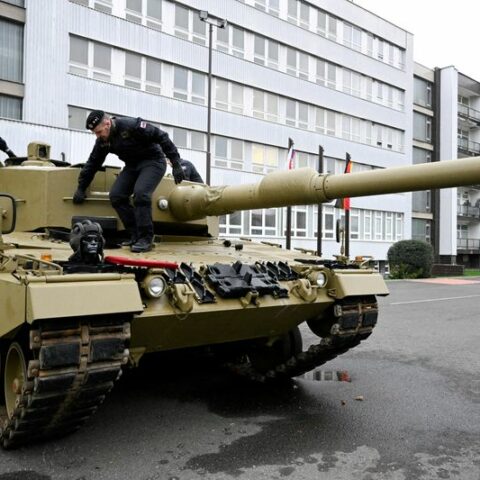 Uk says it still wants ukraine to get german-made tanks - photo licensed by shore news network.