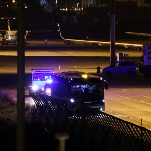 Greek police search ryanair passenger plane over bomb threat - photo licensed by shore news network.