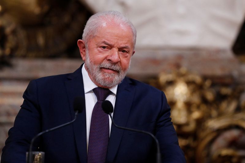 Analysis-Lula confronts Brazil military's pro-Bolsonaro lean with carrot and stick