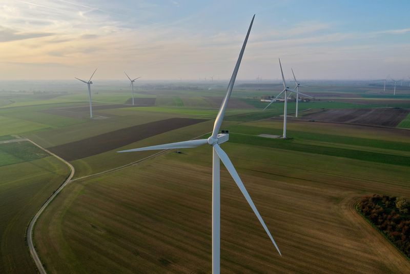 EU won't borrow more to counter U.S. green subsides -draft document