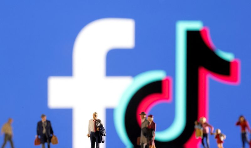 Mexico child advocates seek crackdown on misleading social media influencers