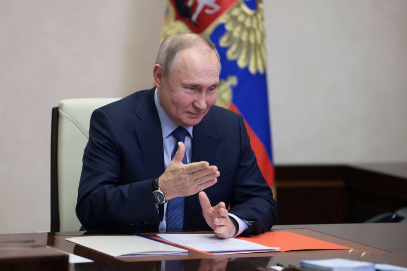 Russia values Serbia's 'balanced foreign policy', avoiding sanctions, Putin tells Vucic
