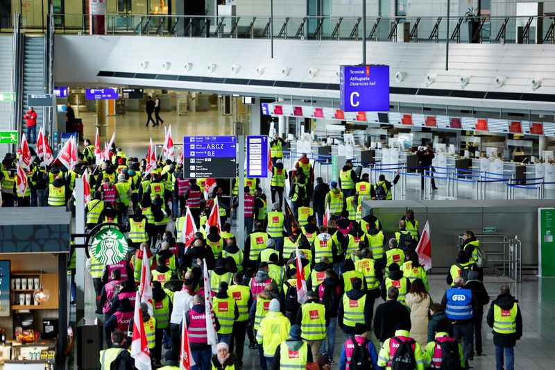 Strikes at German regional airports ground majority of flights