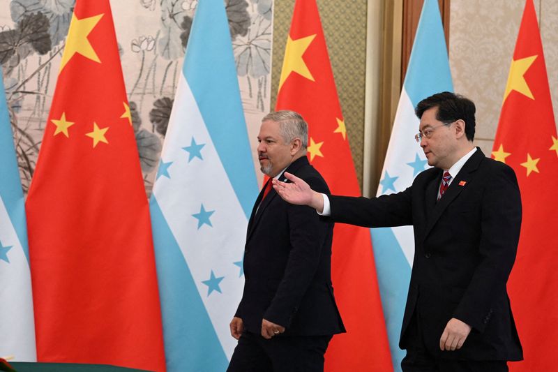 China opens ties with Honduras, Taiwan decries monetary demands