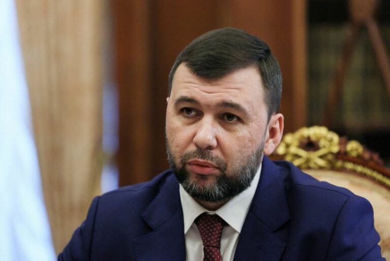 Russian-installed donetsk chief meets belarus president, kyiv protests - photo licensed by shore news network.