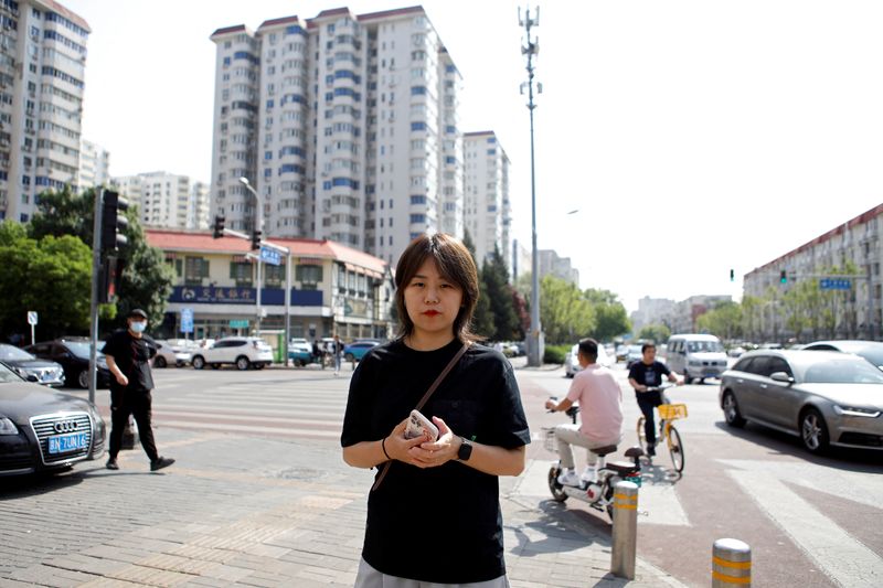Chinese woman fighting for fertility rights hopes to end single mother stigma