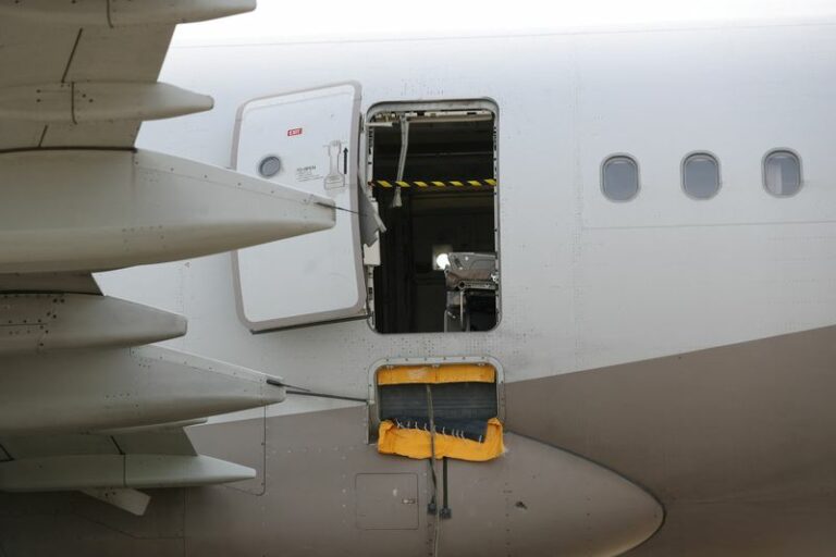 Man who opened asiana plane door in mid-air tells police he was 'uncomfortable,' yonhap reports - photo licensed by shore news network.