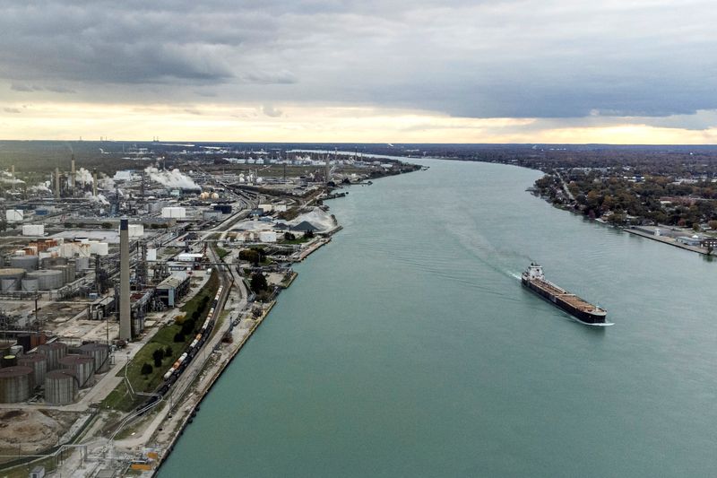 Russia-aligned hackers pose threat to Canada energy sector - spy agency