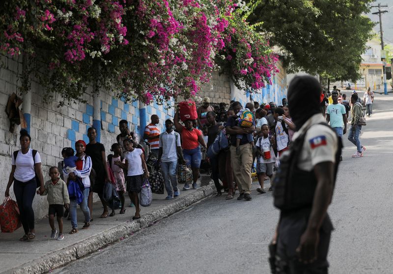UN expert condemns 'mass deportations' of Haitians fleeing conflict