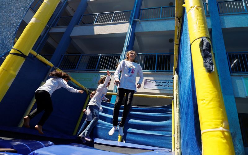 UN summer camps let kids 'just be kids' in Gaza