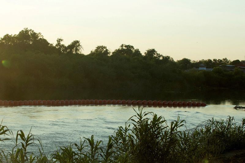 Mexico says Texan buoys in Rio Grande breach water treaty