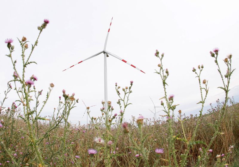 Factbox-Which countries are paying their 'fair share' to fight climate change?