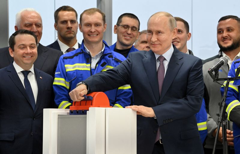 Analysis-Novatek set to oust Gazprom as Russia's top gas supplier to Europe