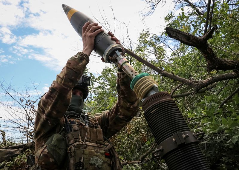 Ukraine reports more advances in south, battles rage in east