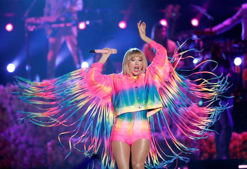 Taylor Swift Switches Up Karma Lyrics in Tribute to NFL Boyfriend Travis Kelce