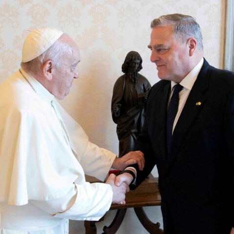 Pope francis discusses ukraine war and peace with us military chief - photo licensed by shore news network.