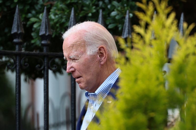 President Biden Exits Podium Amid Questions on Economy and Corruption Scandal President Biden Exits Podium Amid Questions on Economy and Corruption Scandal