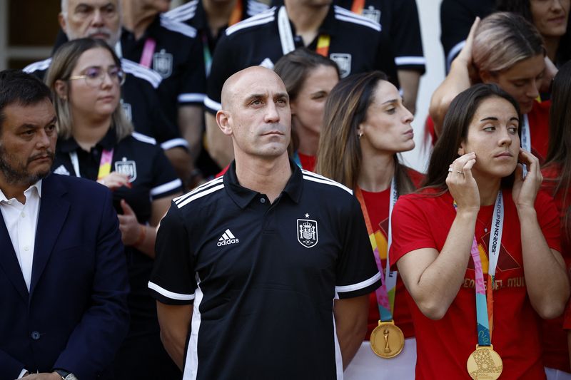 Soccer-Rubiales' behaviour 'inappropriate', says UEFA's Ceferin