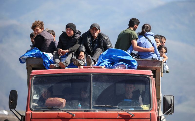 Karabakh Armenians dissolve breakaway government in capitulation to Azerbaijan