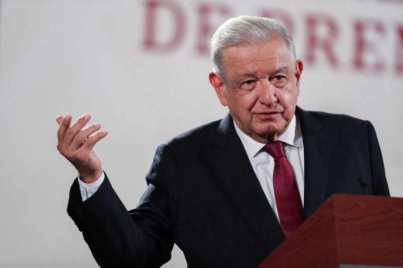 Mexico rejects new border wall plan after talks with U.S. officials