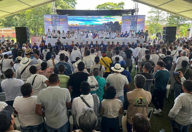 Colombia, emc armed group begin peace process, suspend offensive actions - photo licensed by shore news network.