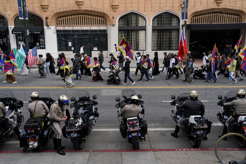 Xi Jinping focus of APEC demonstrations as he meets Joe Biden