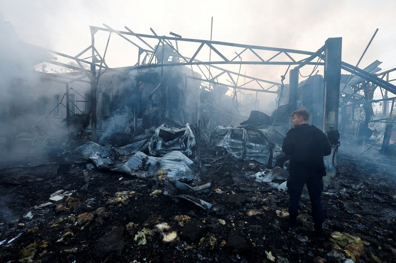 Civilian death toll in Ukraine tops 10,000 - U.N. Human Rights Office
