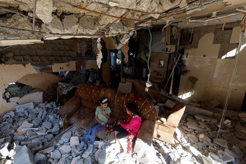 Gaza truce is not enough, say residents of bombed-out neighbourhood