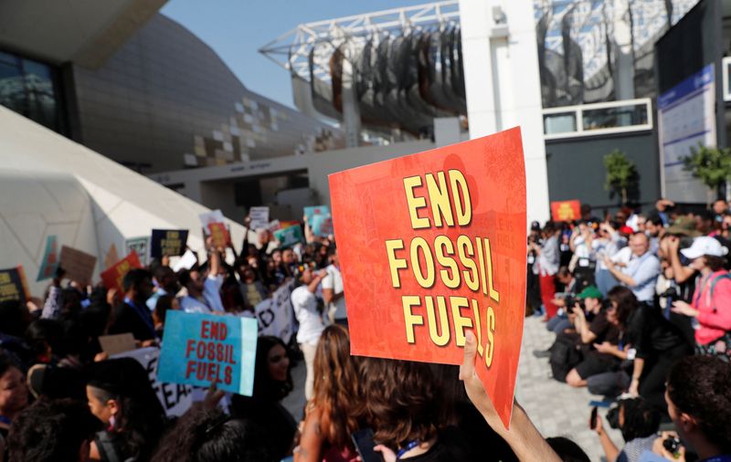 Latest COP28 draft text sets new options on fossil fuel phase out