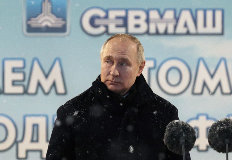 Analysis-Nuclear warnings serve Putin's purpose as he bids for new term