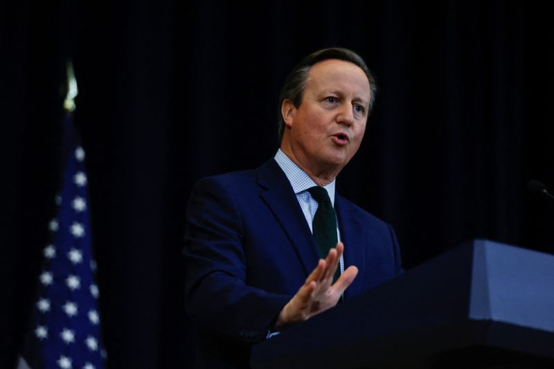 UK, US sanction Iranians linked to Quds Force, Palestinian militant groups