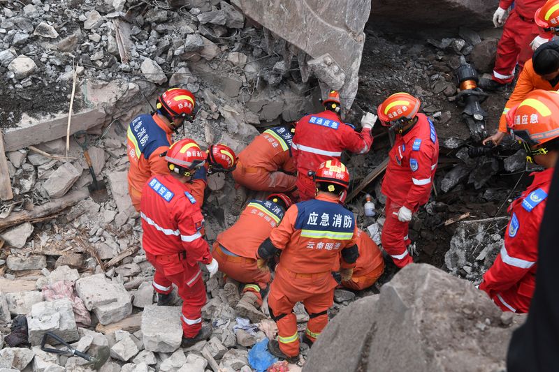 Death toll in China landslide rises to 25, rescuers search for missing