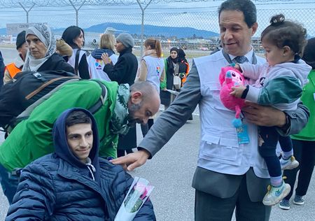 From Gaza to Geneva: Swiss doctor evacuates injured children