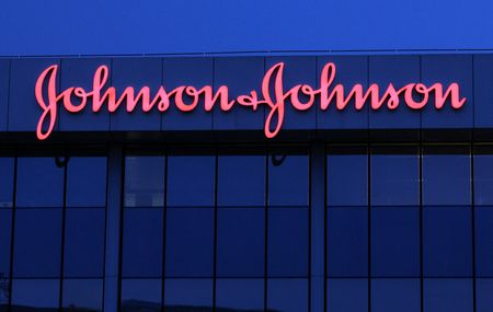 US FDA staff raises concerns over data from J&J, Bristol's CAR-T therapies