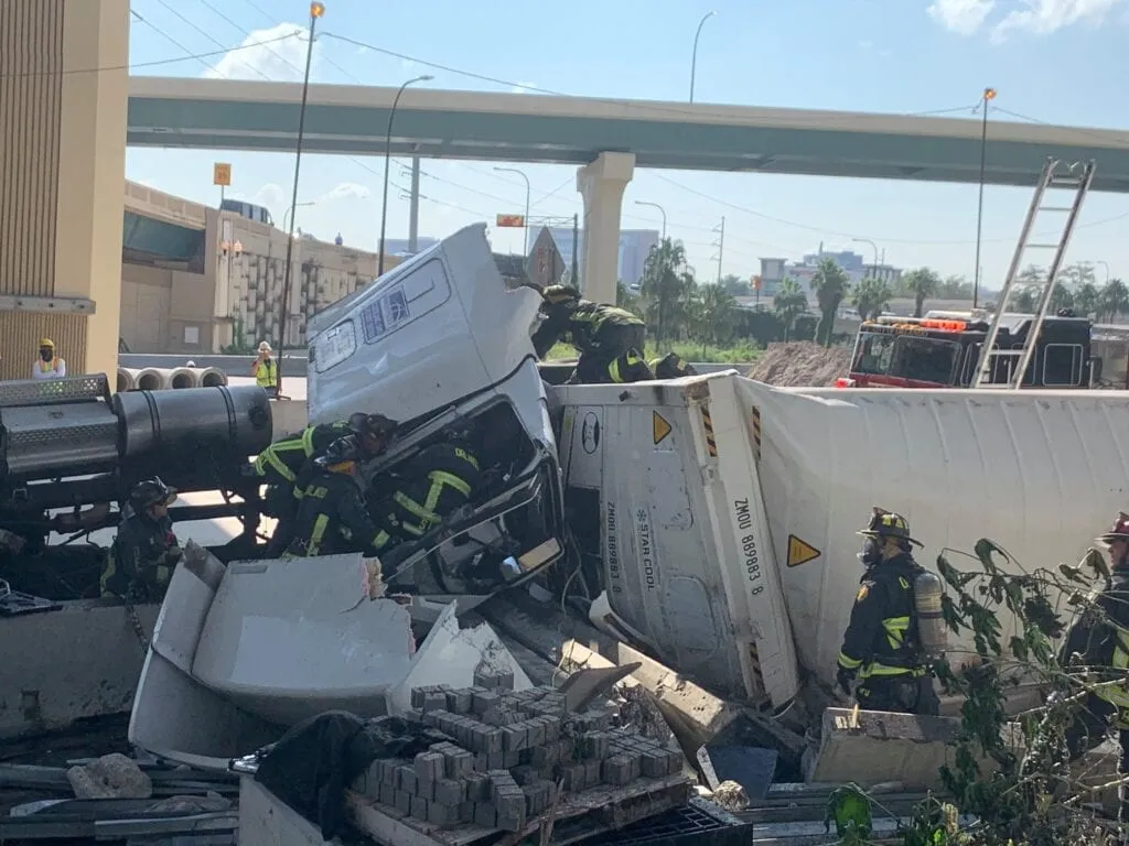 Semi Trailer Crash and Fire Forces Closure of Eastbound I-4 in Orlando Semi Trailer Crash and Fire Forces Closure of Eastbound I-4 in Orlando